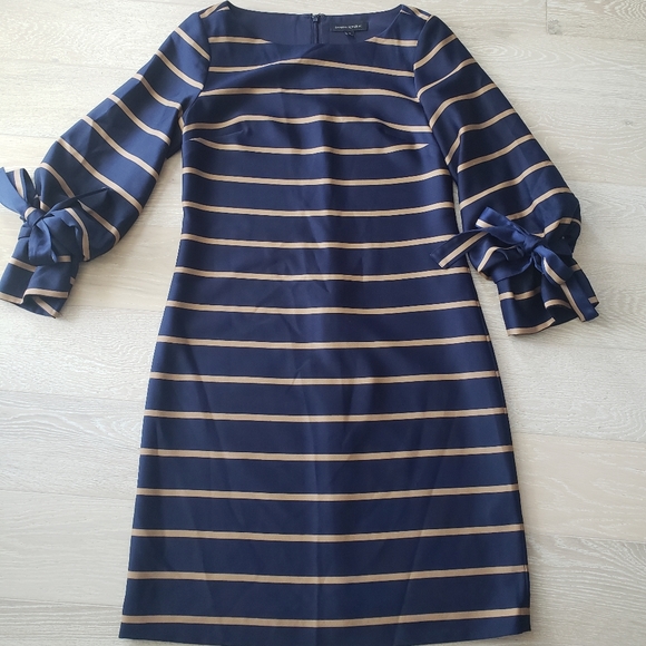 Banana Republic Navy & Tan fitted dress - Picture 1 of 7